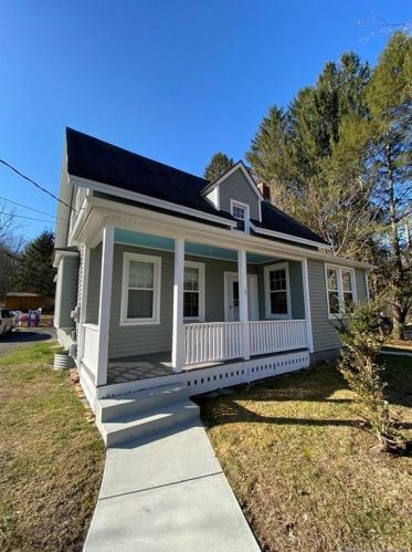 27 Type Rd, South Windham, CT 06266-1127