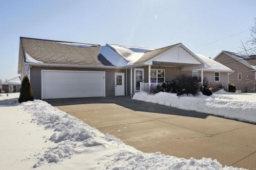 22 Bayfield Ave, Sturgeon Bay, WI 54235-3712