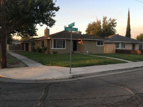 1644 Cambridge Ave, Fresno, CA 93704-6322
