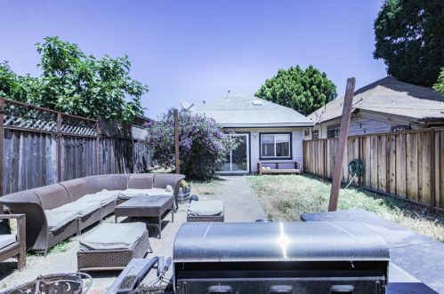 3227 Galindo St, Oakland CA  94601-2507 exterior