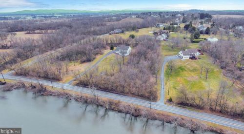 63 Willow Mill Park Rd, Navy Sup Dpt PA  17050-1757 exterior