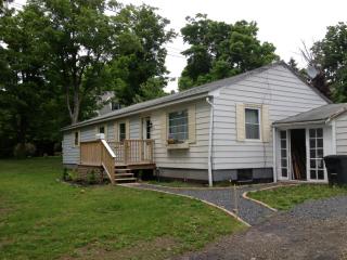152 Main St, Stamford, NY 12167-1030
