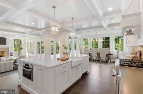 577 Jobel Dr, Tavistock NJ  08033-1034 exterior