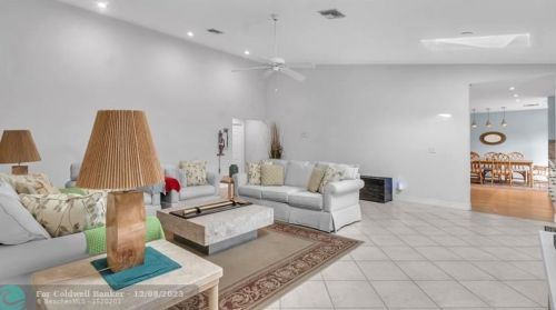 333 27th Ave, Delray Beach FL  33445-4401 exterior