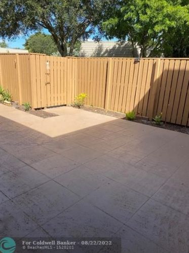 1700 Embassy Dr, West Palm Beach FL  33401-1913 exterior