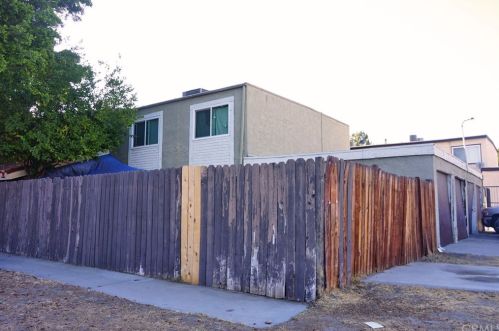 1049 Verde Ave, Rialto, CA 92376-4159
