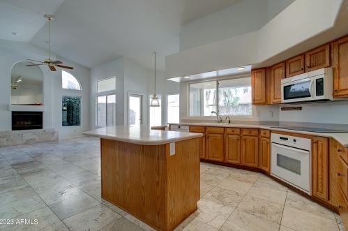 4632 Crocus Dr, Phoenix AZ 85032-5747 exterior