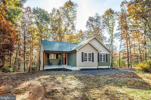 9700 Grady Ln, Spotsylvania, VA 22553-3940