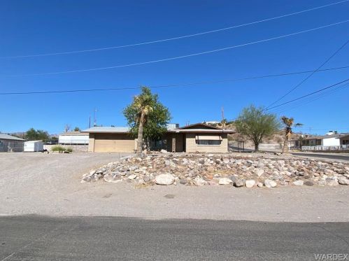240 Palm Ave, Bullhead City, AZ 86429-5314