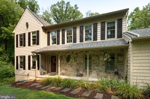 71 Mill Rd, Thornton, PA 19373-1073