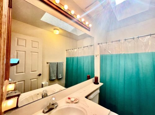 6938 Hidden Brook Ln, Citrus Heights CA  95621-8373 exterior