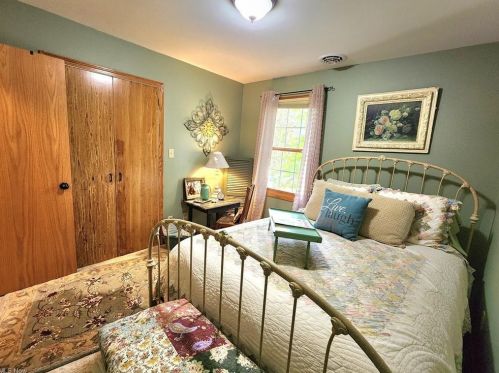 5100 Tiffany Dr, Zanesville OH  43701-8703 exterior