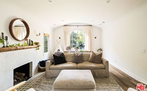 12212 Hillslope St, North Hollywood CA  91604-3603 exterior