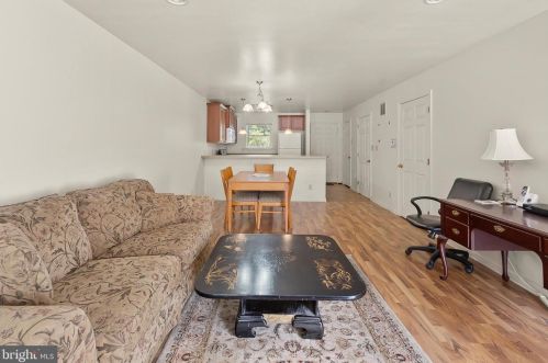 33 22nd St, Wilmington, DE 19802-4204