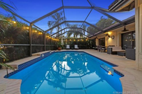 11600 10th Ct, Hollywood, FL 33025-4343