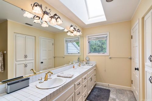 28565 Vallejo Ave, Temecula CA  92592-2316 exterior