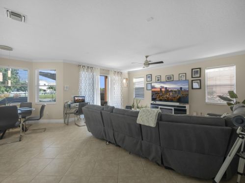 2712 Danforth Ter, West Palm Beach, FL 33414-3418