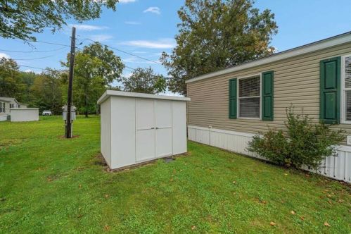 16 Farm Ln, Washingtonville NY  10992-1616 exterior