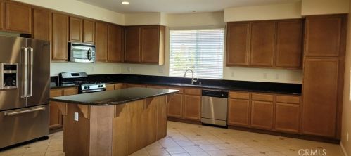 34407 Devlin Dr, Beaumont CA  92223-7436 exterior