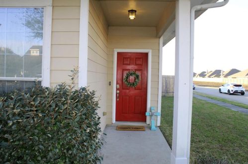3517 Silvercrest Dr, Texas City, TX 77591-7024