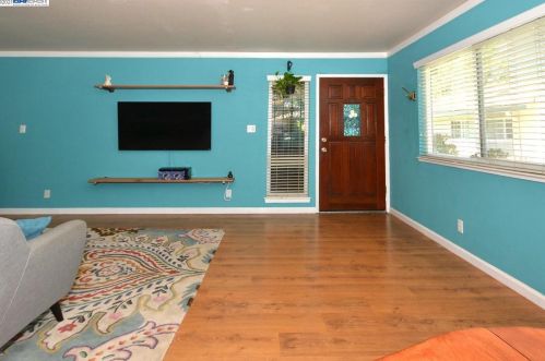 2219 Segundo Ct, Pleasanton, CA 94588-8118