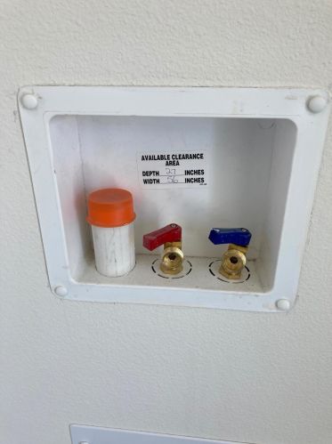 15685 Palm Dr, Desert Hot Springs CA  92240-6910 exterior