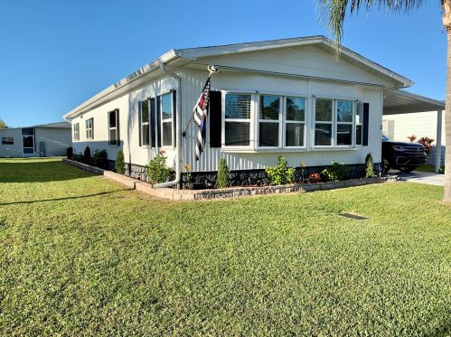 7 El Portal Ln, Fort Pierce, FL 34952-7918
