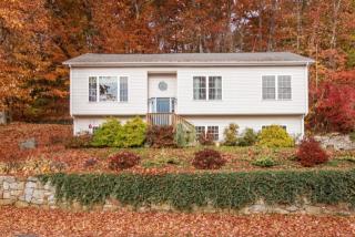 35 Woodbridge Ave, Ansonia, CT 06401-1527