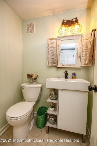 31 Brunswick Dr, Wall Township NJ 07731-1722 exterior