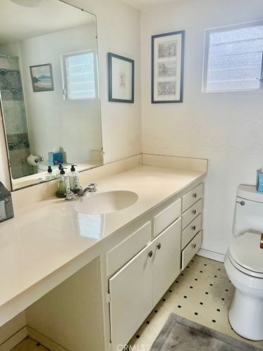 8 Saratoga, Newport Beach CA  92660-6152 exterior