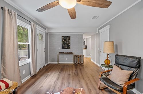 37 Royal Pines Blvd, Beaufort SC  29907-1921 exterior