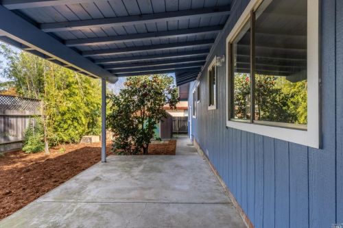 810 Walnut Ave, Ukiah CA  95482-3703 exterior