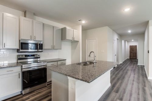 2815 Bourland St, Greenville TX  75401-3209 exterior