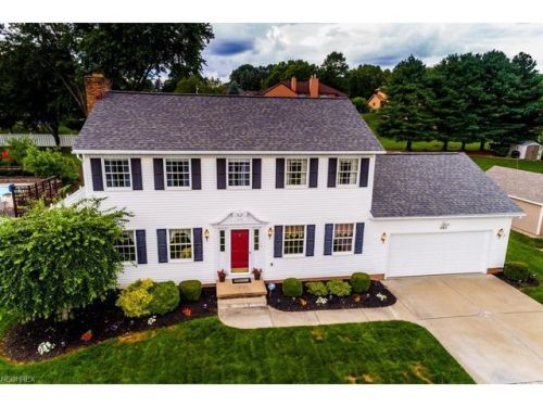 4425 Greenmeadow Ave, Canton, OH 44709-1432