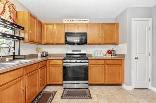 104 Glen Crossing Dr, Pataskala OH  43062-7090 exterior