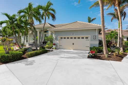 70 Heathwood Dr, Marco Island, FL 34145-5026
