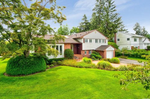 275 Gramercy Dr, Muttontown, NY 11753-1829