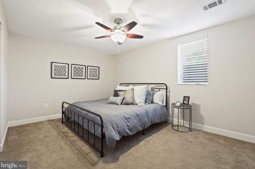 3211 Winter Sun Ter, Herndon VA  20171-1939 exterior