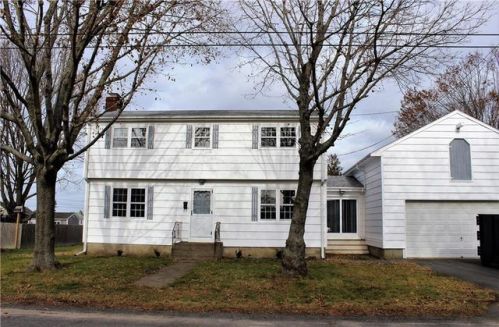 24 Fir Ave, Tiverton RI  02878-1638 exterior