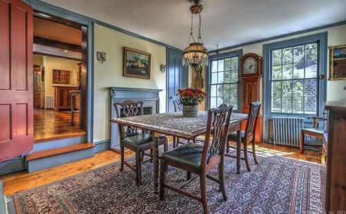 354 Moose Hill Rd, Upper Stepney CT  06468-2404 exterior