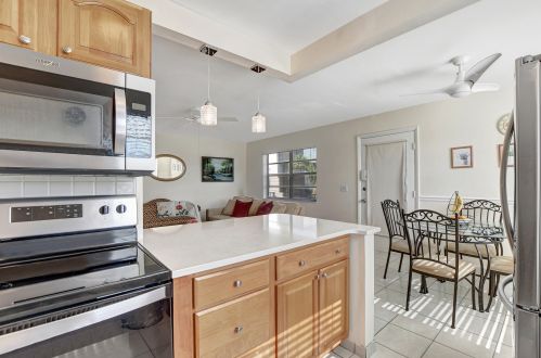313 Burgundy G, Delray Beach, FL 33484-4937