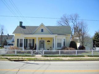 410 Main St, Brown County, OH 45121-1547