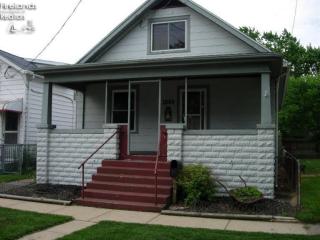 1808 Barker St, Sandusky, OH 44870-3008