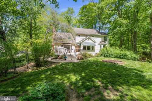 8100 Davmar Ln, Fredericksburg VA  22407-2151 exterior