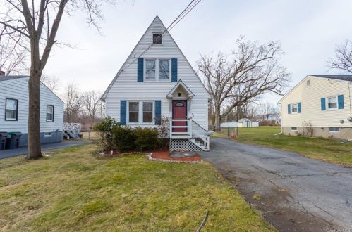 138 Rockwell Ave, Middletown, NY 10940-4426