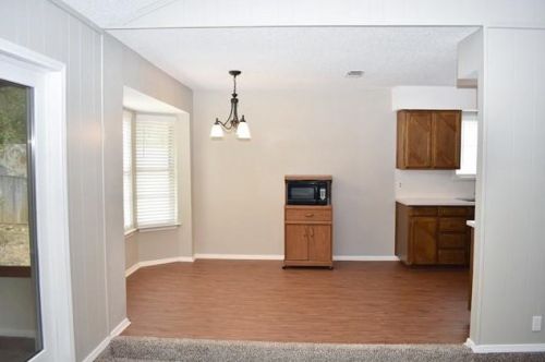 814 Rockwall Dr, Euless TX  76039-7425 exterior
