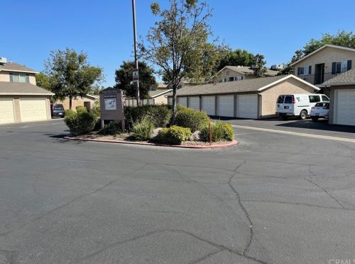 3739 Bullard Ave, Fresno, CA 93711-6542