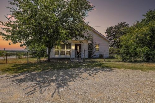 4774 Bonnie Brae St, Denton, TX 76207-1151