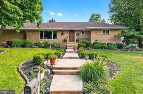 209 Elizabeth Ave, Easton, PA 18040-1112