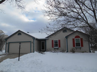 1261 River Place Blvd, Waukesha, WI 53189-7753